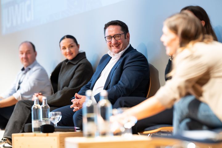 Impressionen des Jugendwirtschaftgipfels 2024.