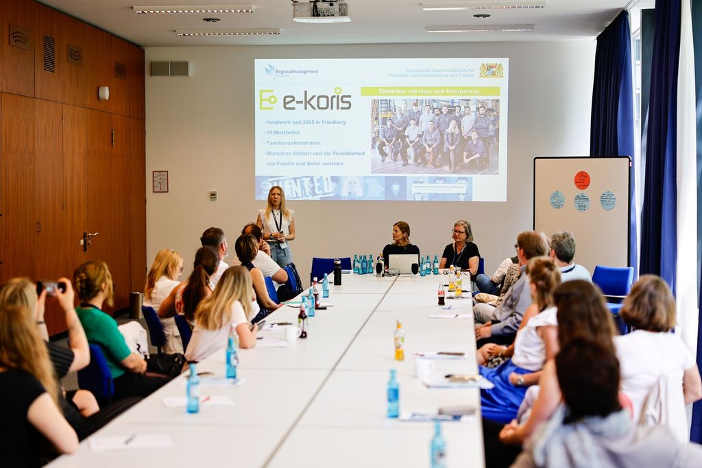 Bild 12 Fachkräftegewinnung 2024 - © StMWi/S.Geiger Bild 12 Fachkräftegewinnung 2024 - © StMWi/S.Geiger